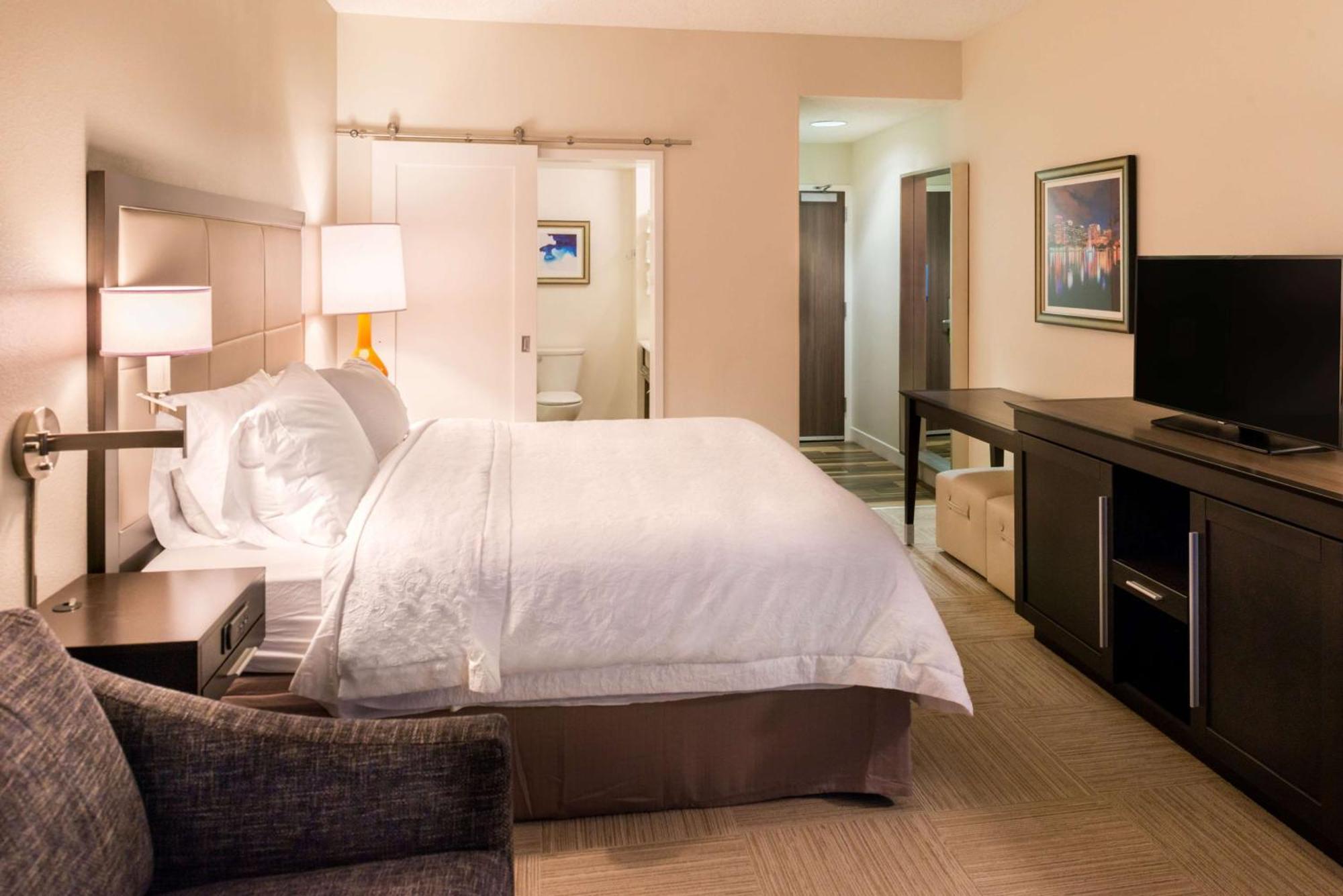 Hampton Inn & Suites Orlando-East Ucf Alafaya Екстериор снимка